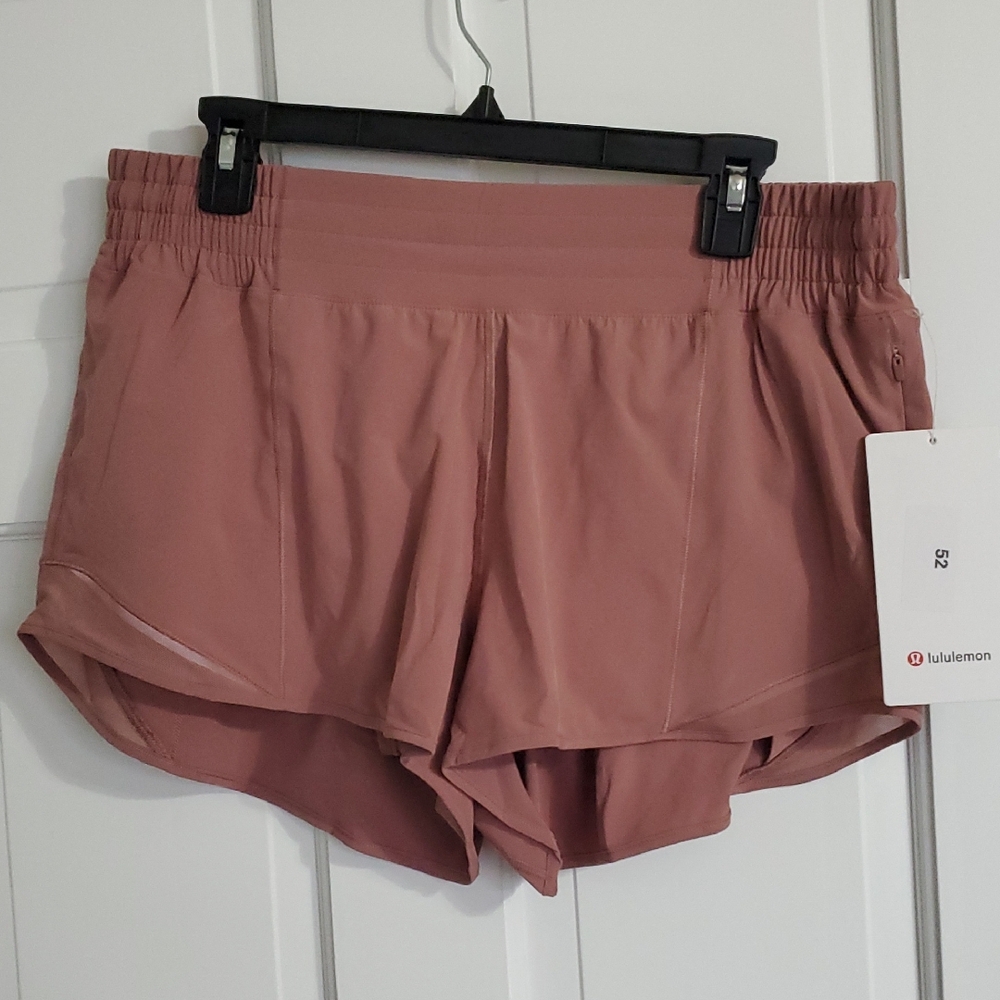 NWT Lululemon Hotty Hot LR 2.5 Women's Sz 12 Shorts Red Clay
